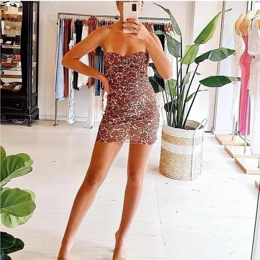 New Bec + Bridge Priya Floral Print Ruched Mini Strapless Dress